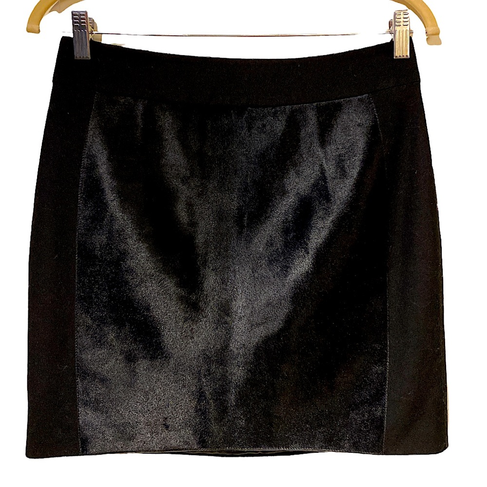 🌻JENNI KAYNE black wool skirt with cow hide, size M